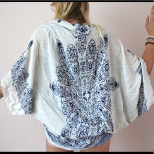 BOHO CHIC 🧚‍♂️ Light Patterned Summer Wrap